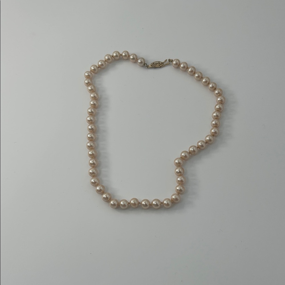 Classic Cream Pearl Necklace - Picture 10 of 16